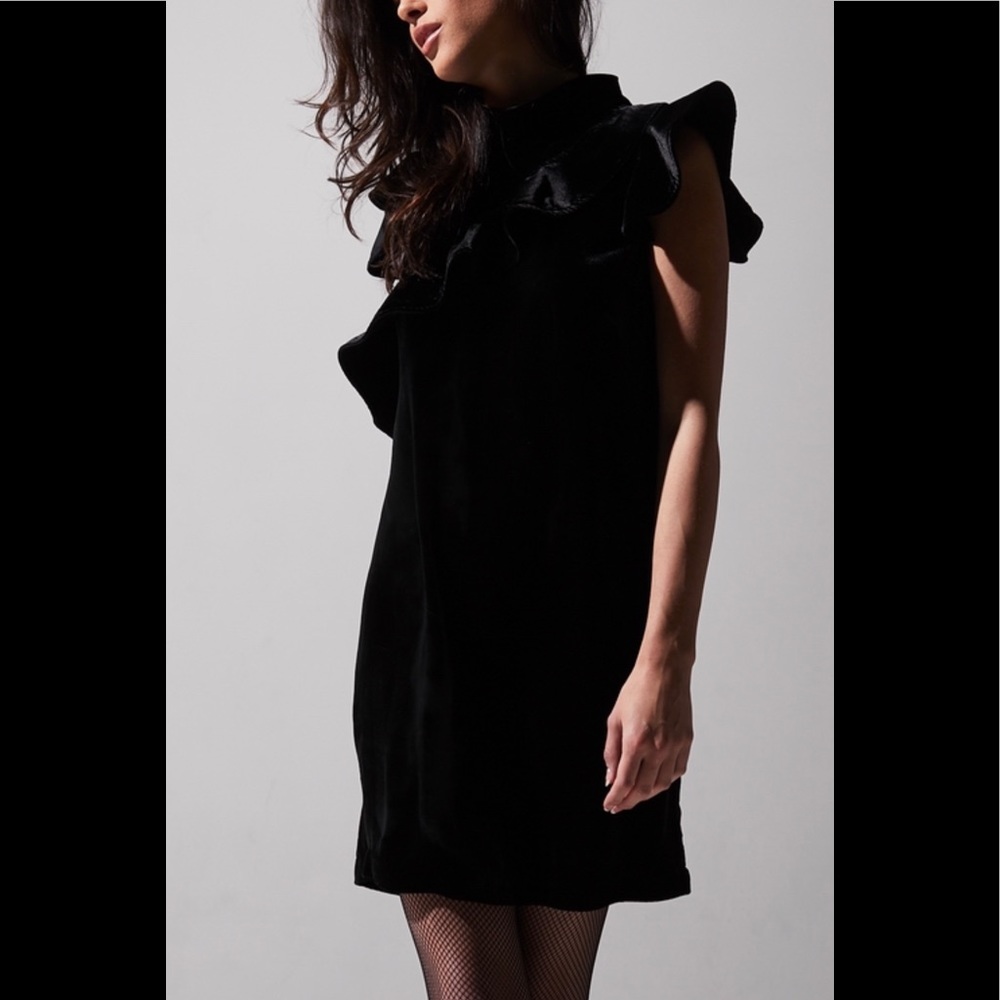 McGuire black velvet dress Xs new wing sleeves lbd